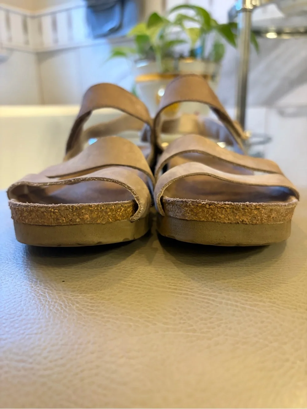 Naot Womens Kayla Sandal Sz 37 L6 Taupe Nubuck Strappy Low Wedge Cork Insole EUC